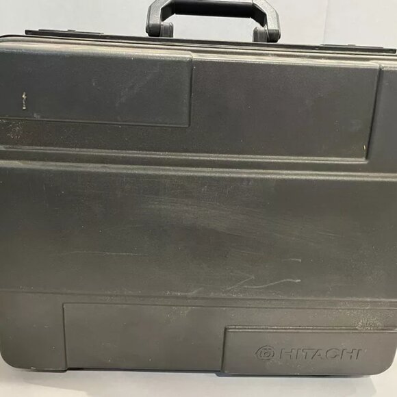 Hitachi Camcorder VHS VM-3000A with Case Charger Cords, Untested - Picture 10 of 11